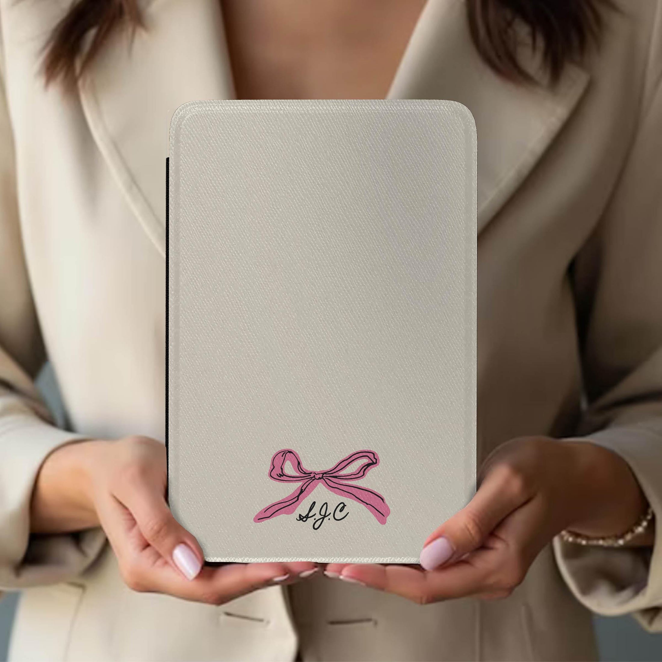 Personalized Kindle Case, Paperwhite 7”,Colorsoft Signature 2024, Custom Cover, Handle, Initials, Minimalist Pink Bow, Name